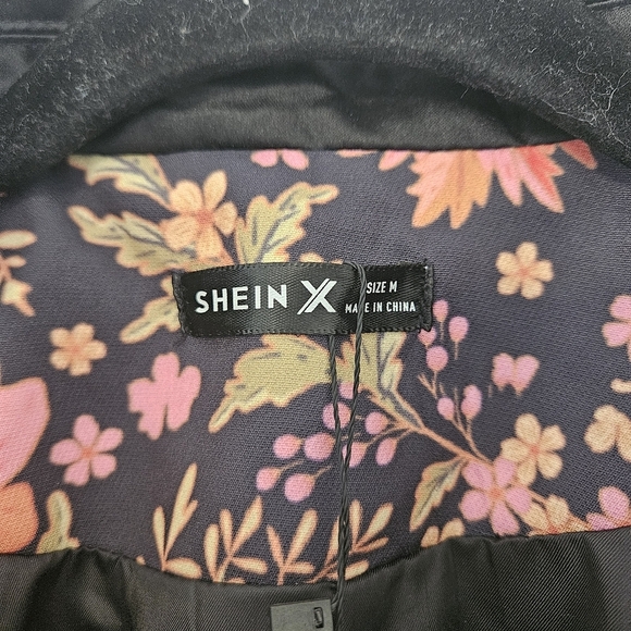 SHEIN Black and Pink Floral Blazer - Picture 2 of 4